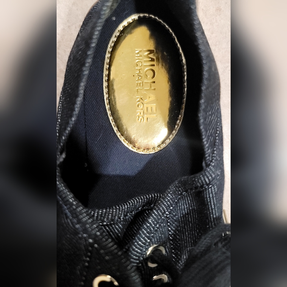 Micheal kors size 8 navy - Picture 4 of 6